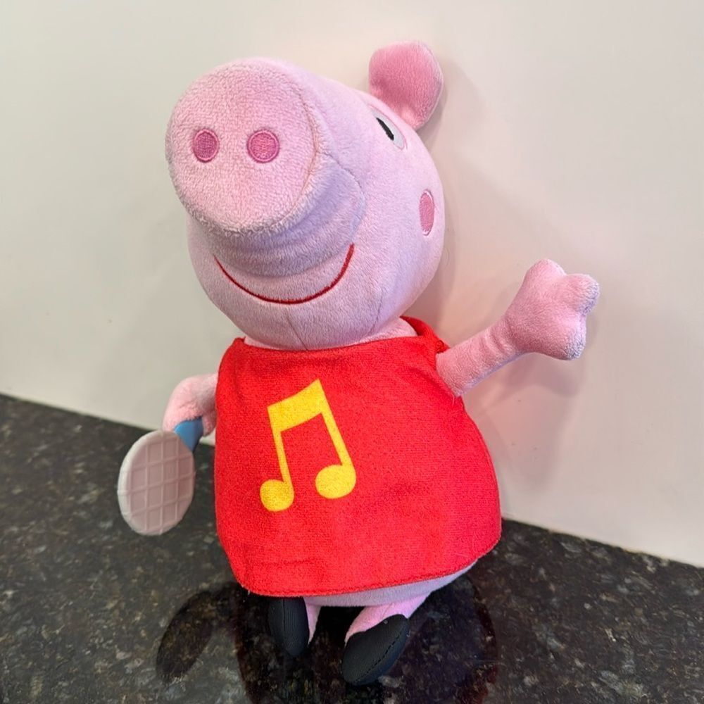 Hasbro Pepa Pig Plush Stuffed Animal 12" Talking Toy TESTED